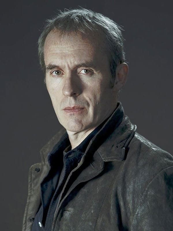 Stephen Dillane