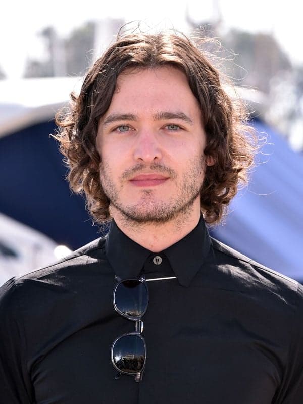 Alexander Vlahos