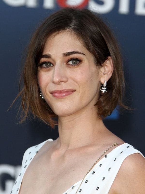 Lizzy Caplan