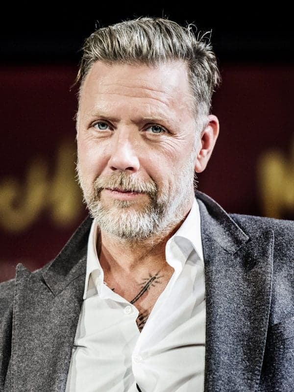 Mikael Persbrandt
