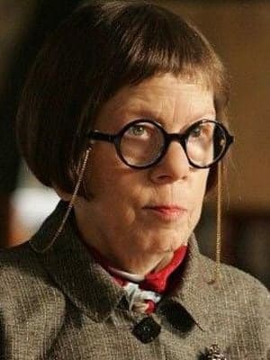 Linda Hunt
