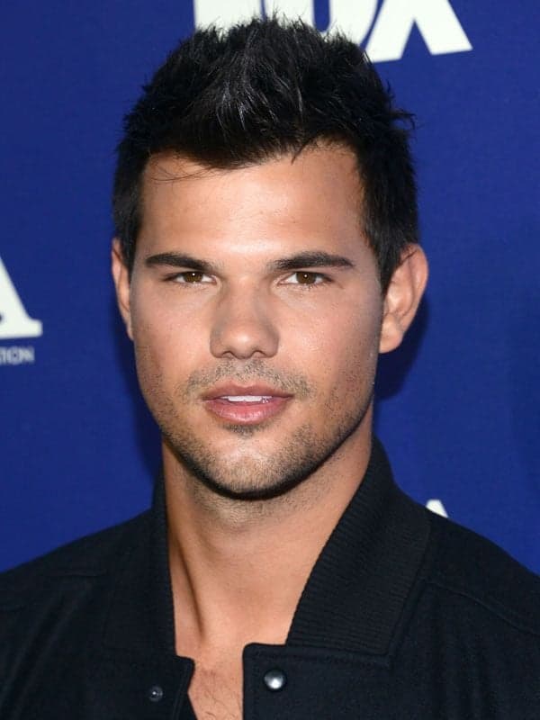 Taylor Lautner