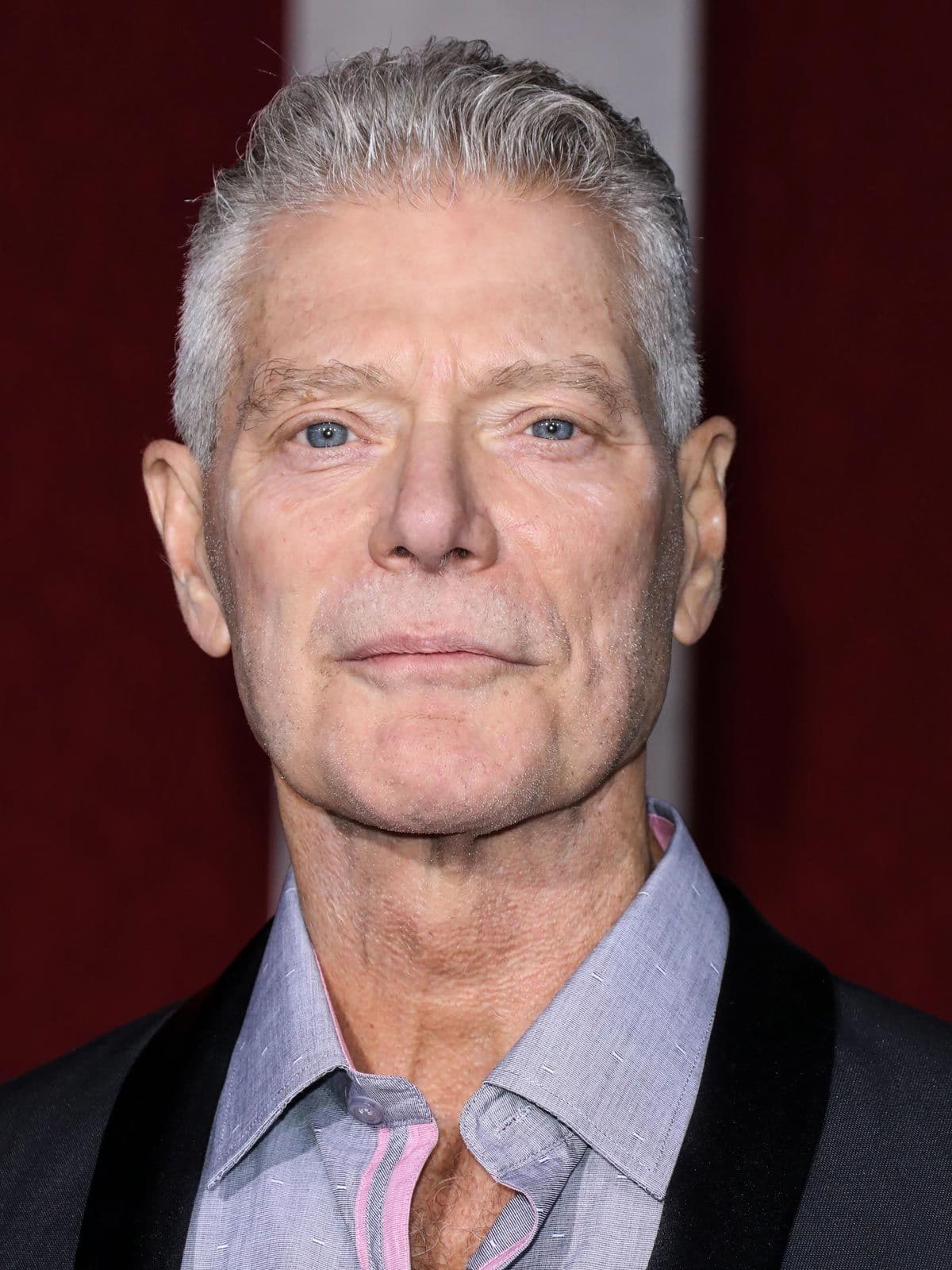 Stephen Lang