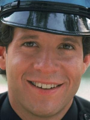 Steve Guttenberg