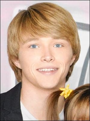 Sterling Knight