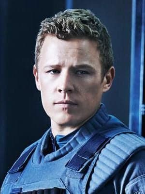 Christopher Egan