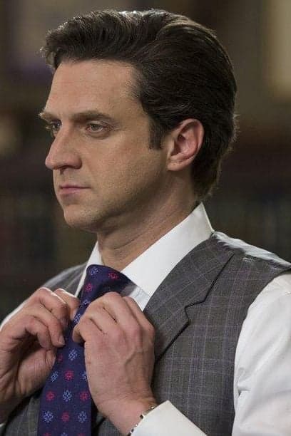 Raul Esparza