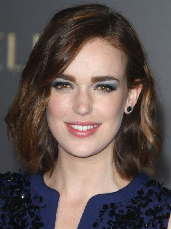 Elizabeth Henstridge
