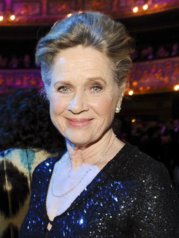 Liv Ullmann