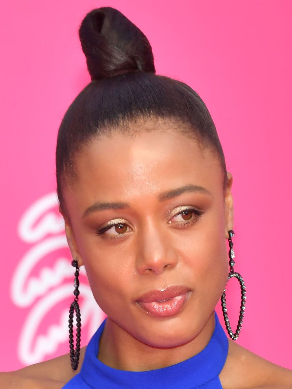 Nina Toussaint-White