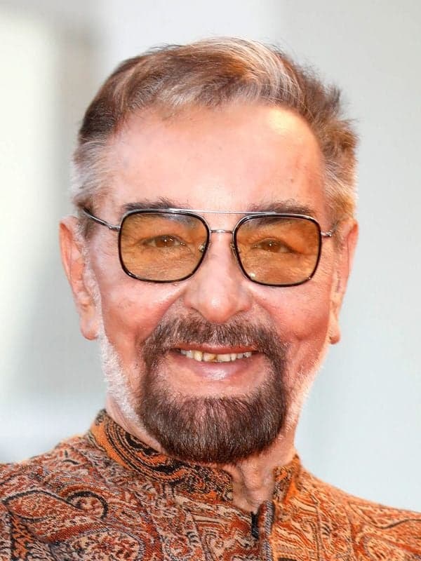 Kabir Bedi