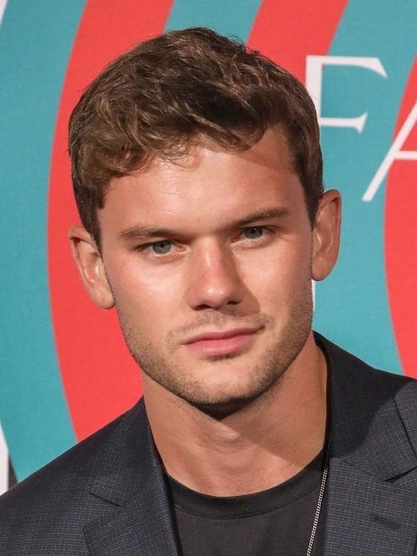 Jeremy Irvine