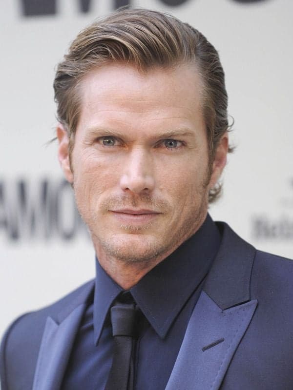 Jason Lewis