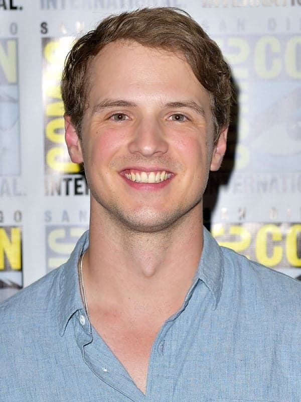 Freddie Stroma