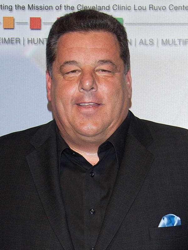 Steve Schirripa
