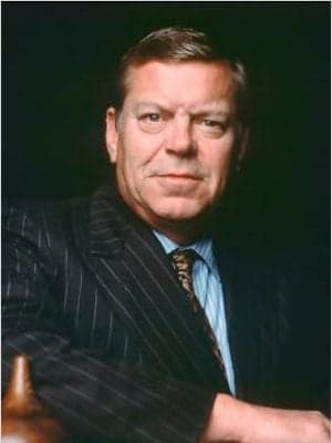 Warren Clarke
