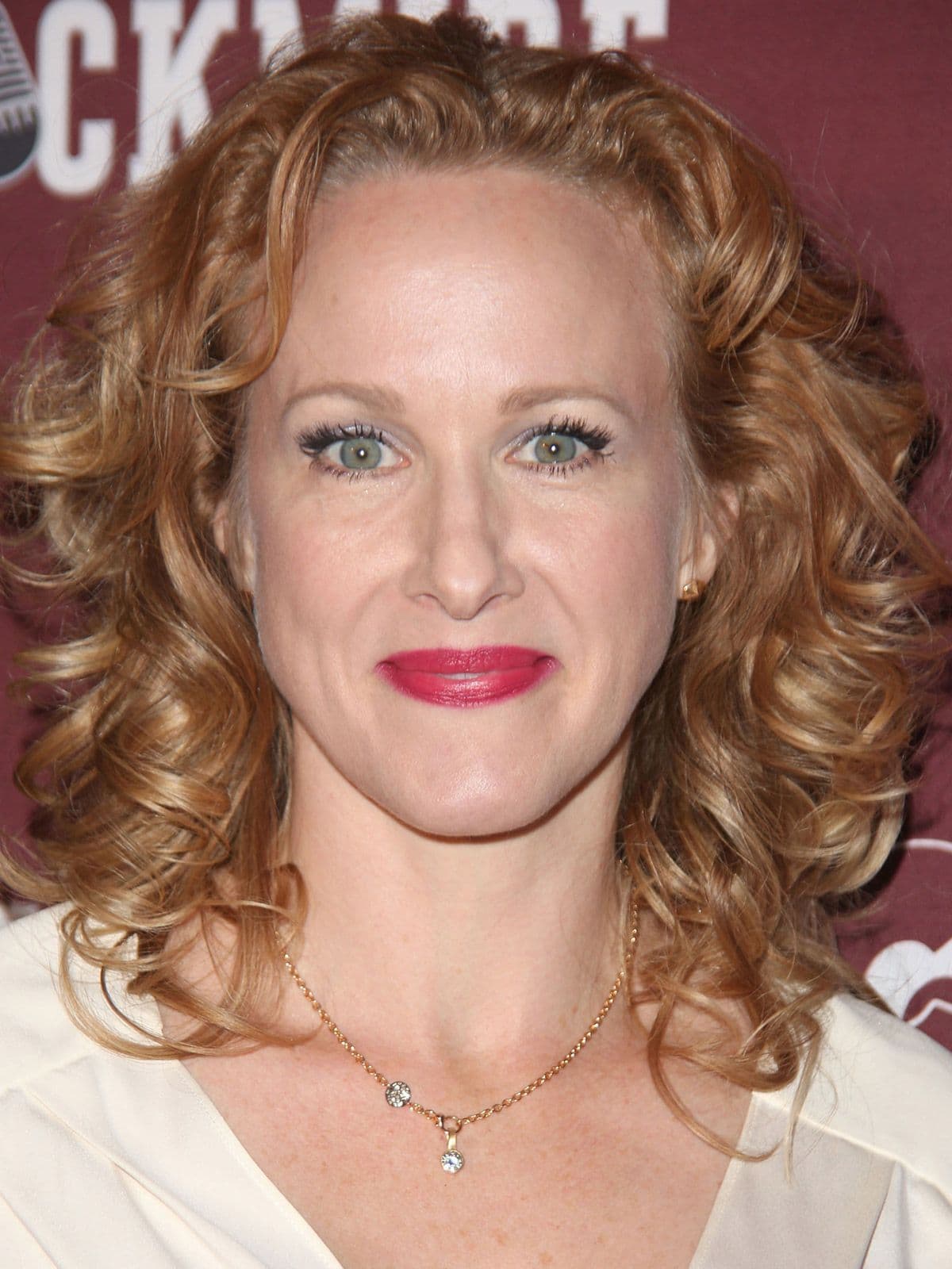 Katie Finneran