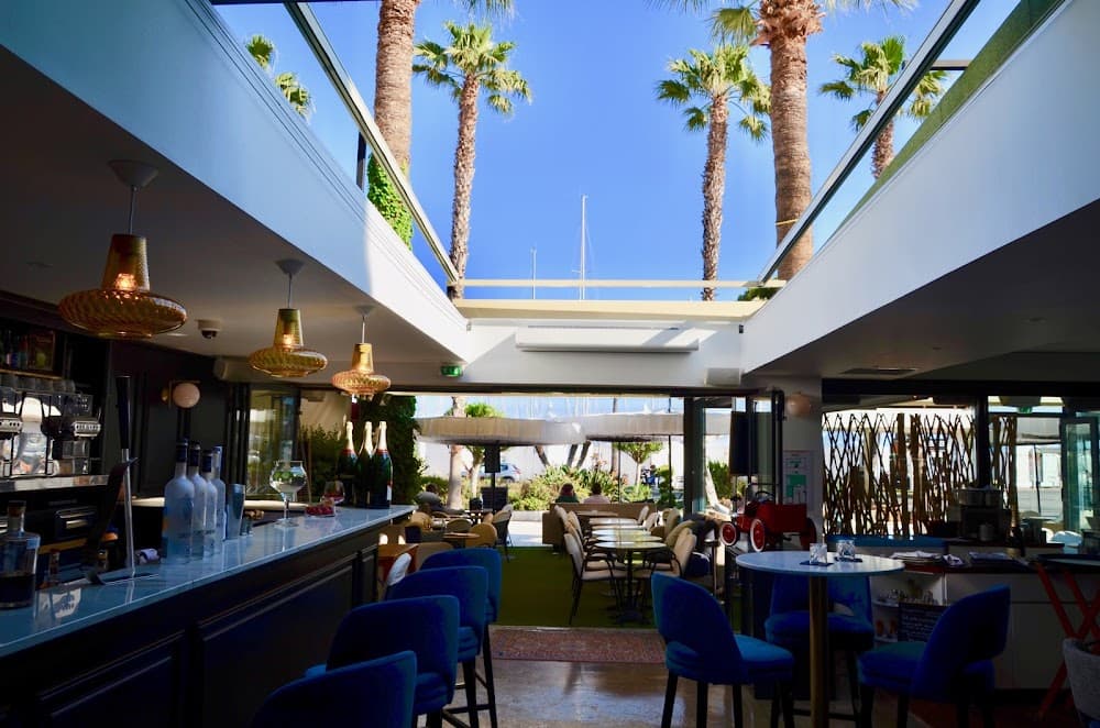 Auberge du Port - Cover