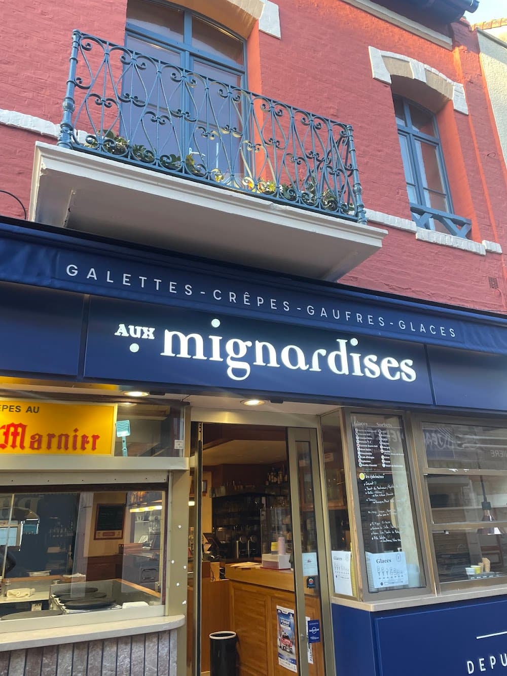 Aux Mignardises - Cover