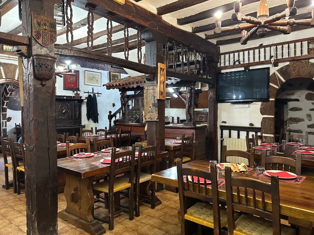 BAR ASADOR LA BASQUE RESTAURANTE. - Cover