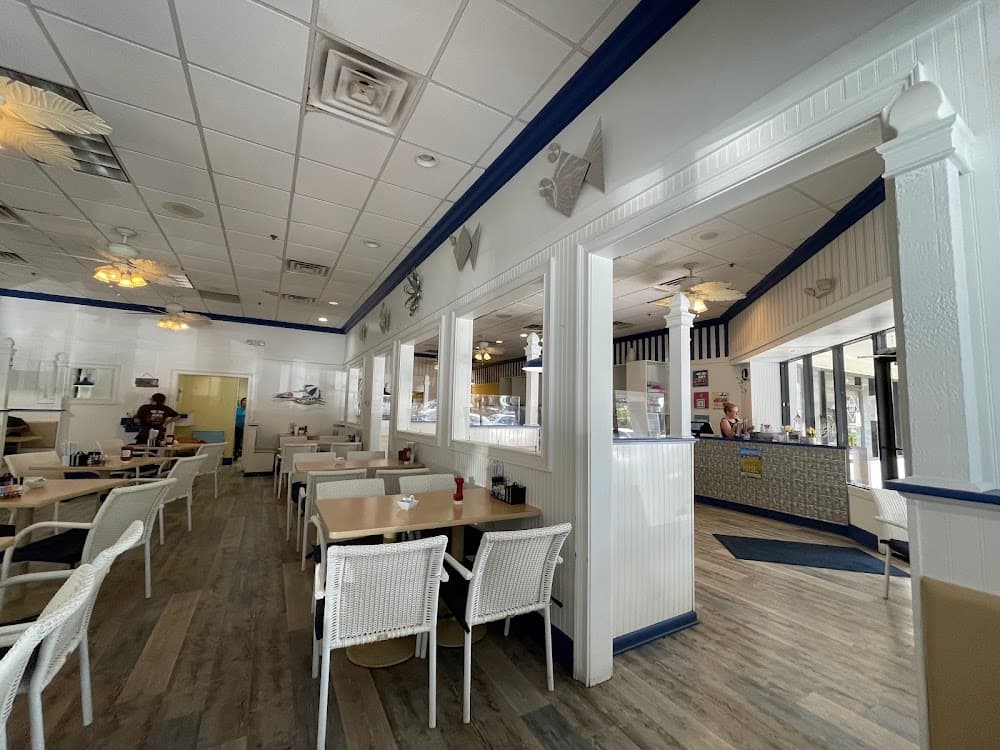 Beach Diner Mandarin - Cover