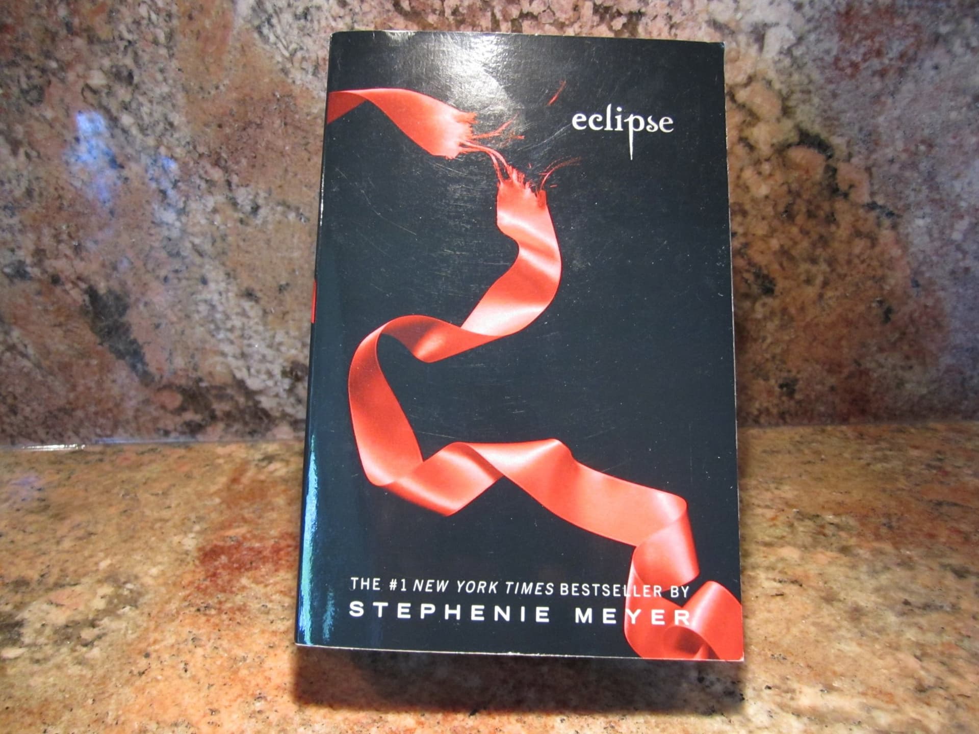 Eclipse (Twilight Sagas) - Cover