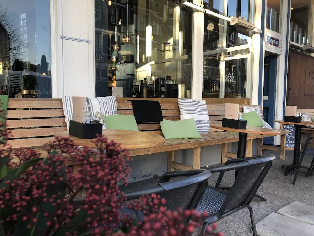 Cafe Tisfris - Cover