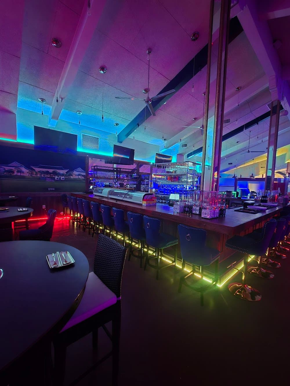 Central BBQ Lakehouse - Cover