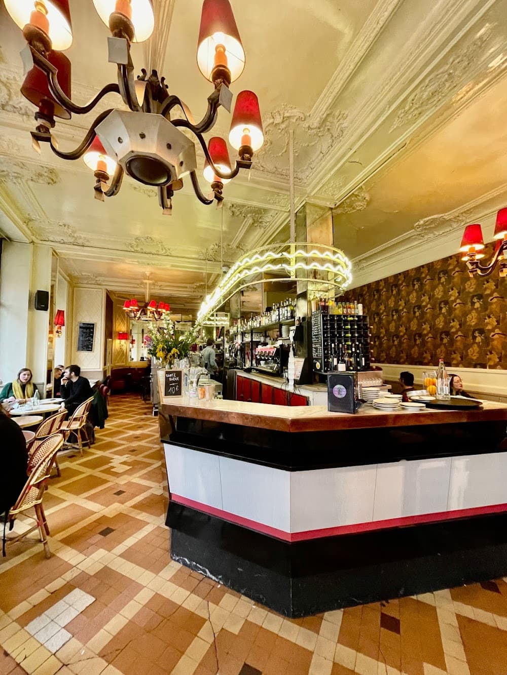 Chez Jeannette - Cover