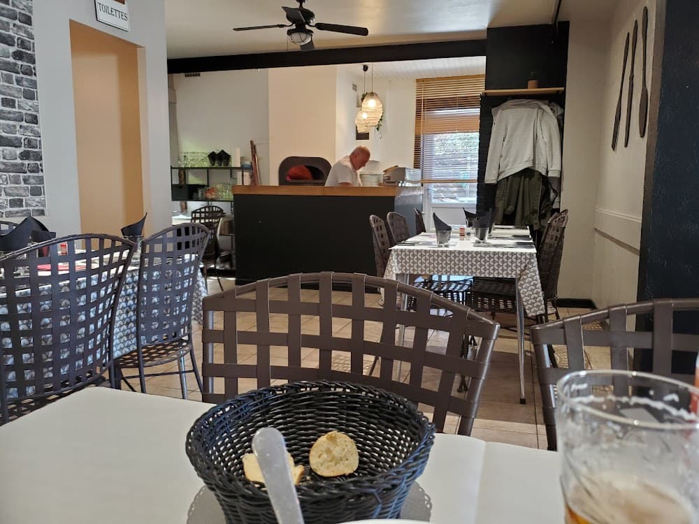 Chez Roberto au chambon-feugerolles - Cover