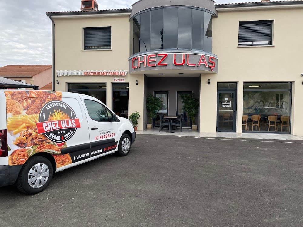 CHEZ ULAS - Cover