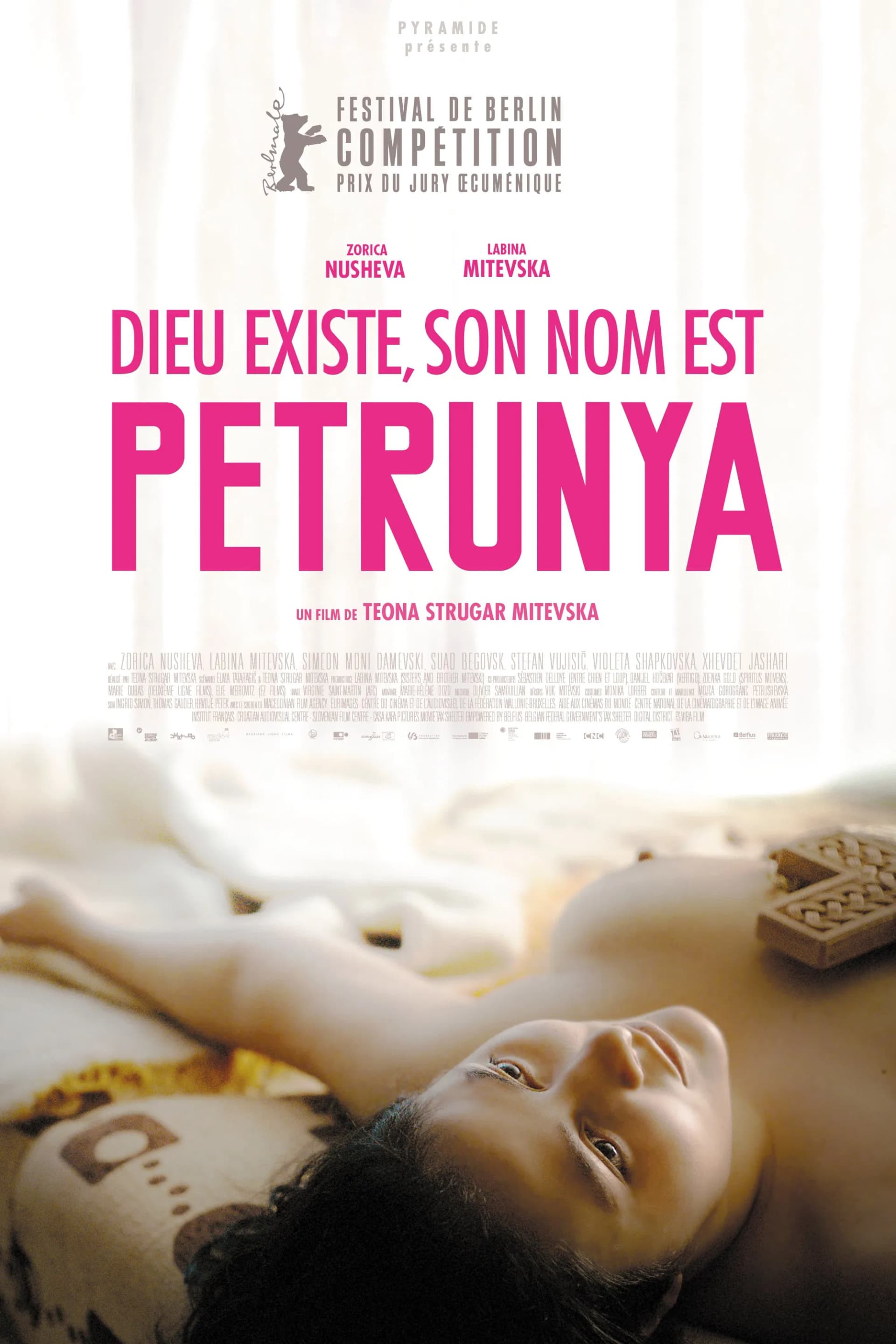 Dieu existe, son nom est Petrunya - Cover