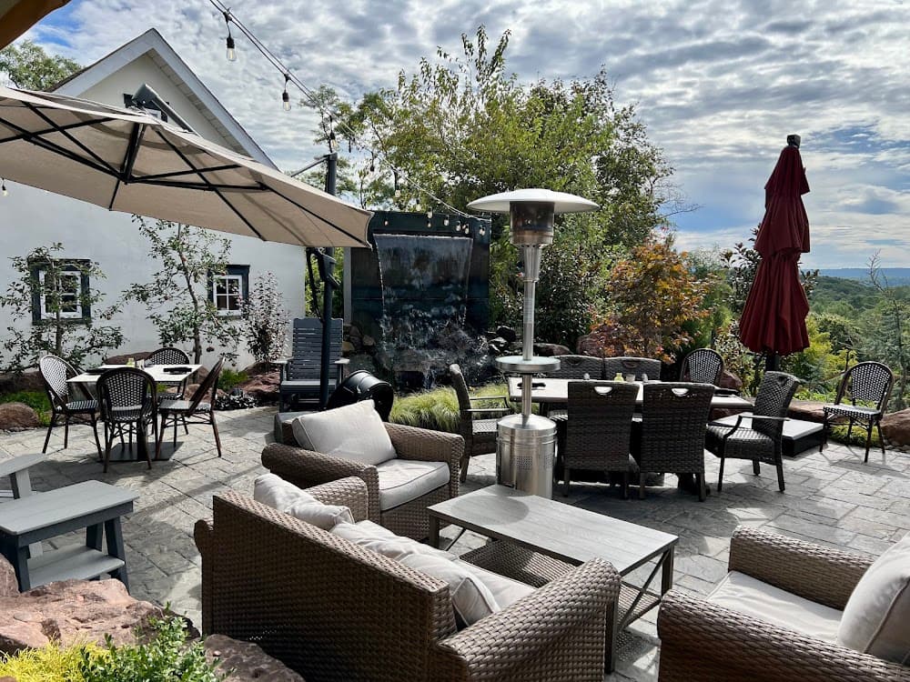 Doc & Bubba's - Cover