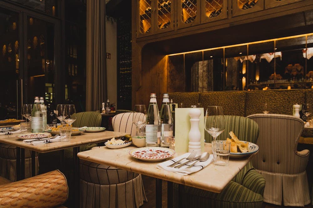 GIGI TRATTORIA - Cover