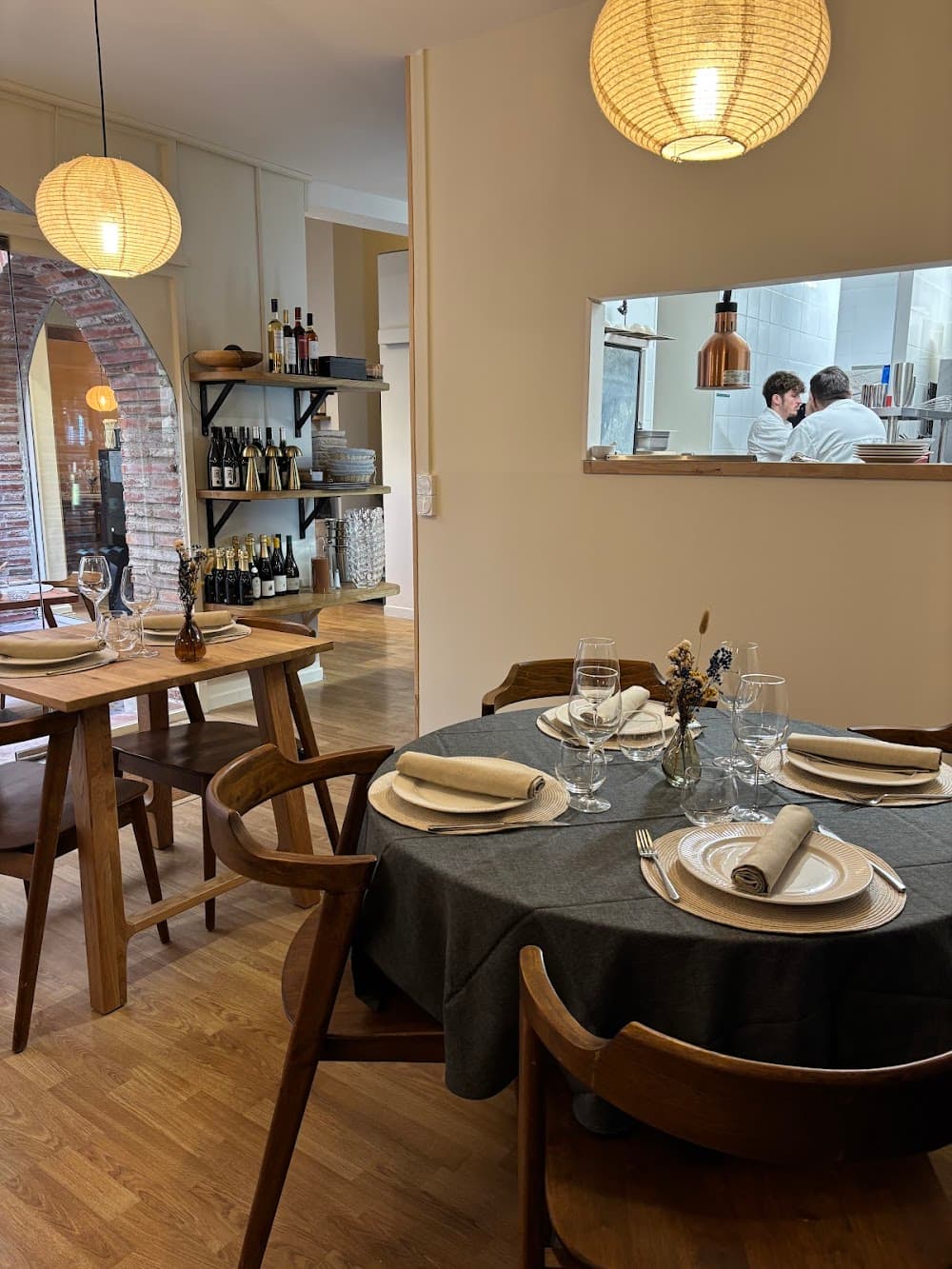 Lazare Restaurant - Cover