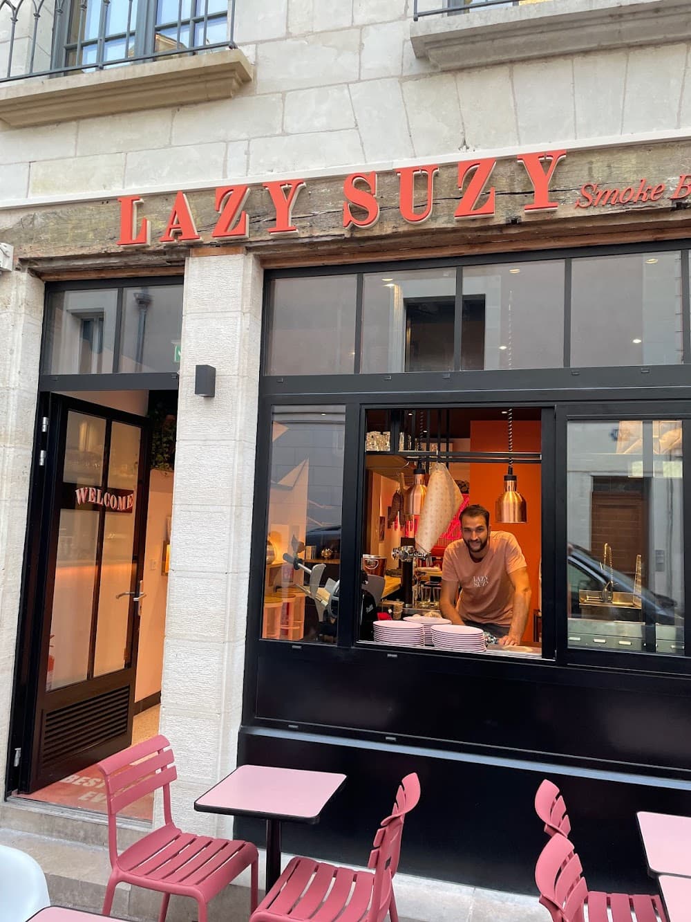 Lazy Suzy - Smoked BBQ Burger Tours - Cover