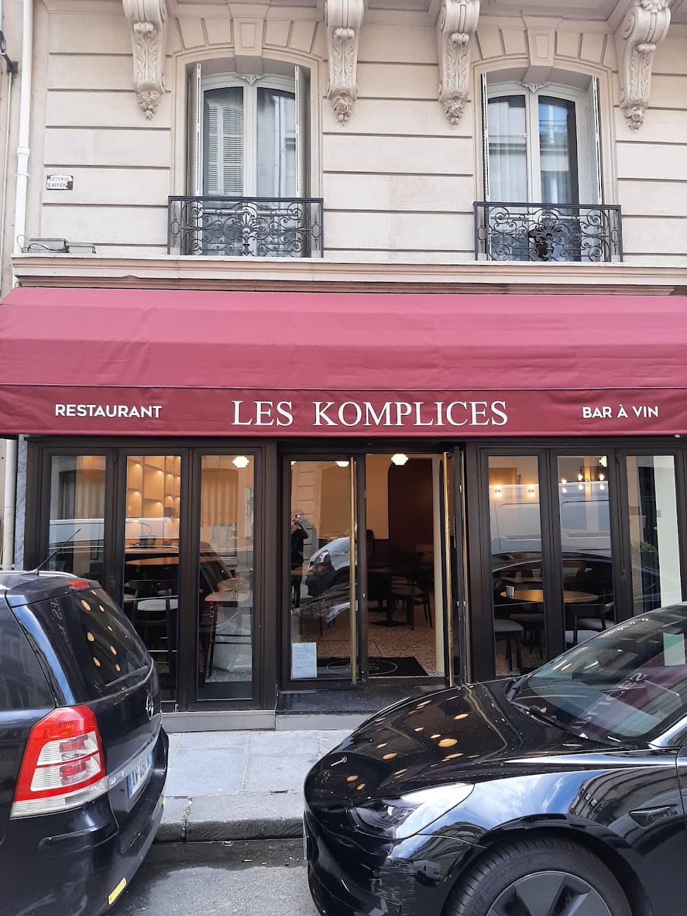 LES KOMPLICES - Cover