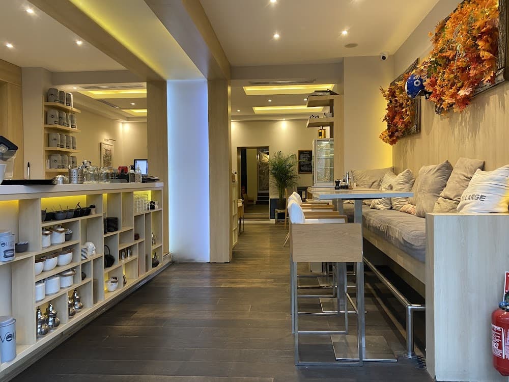 L’insolent café - Cover