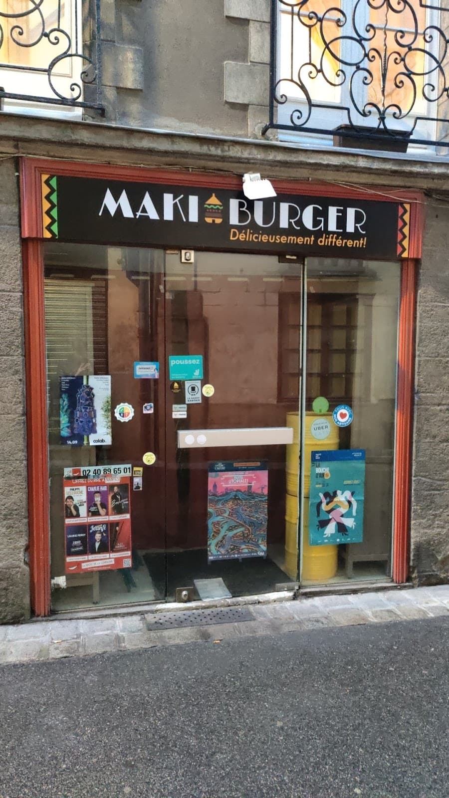 MAKI BURGER - Cover