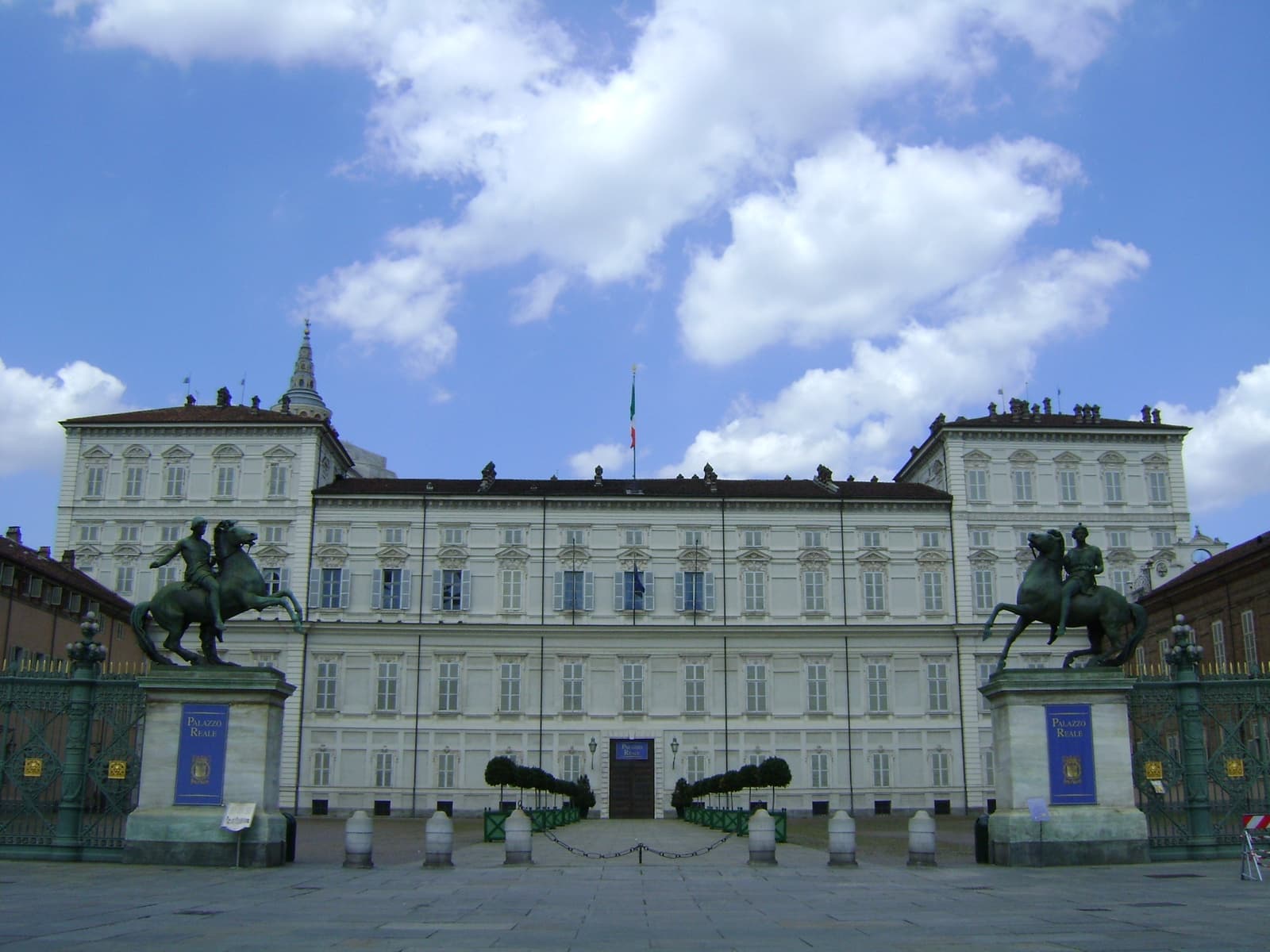 Royal Palace of Turin - Cover