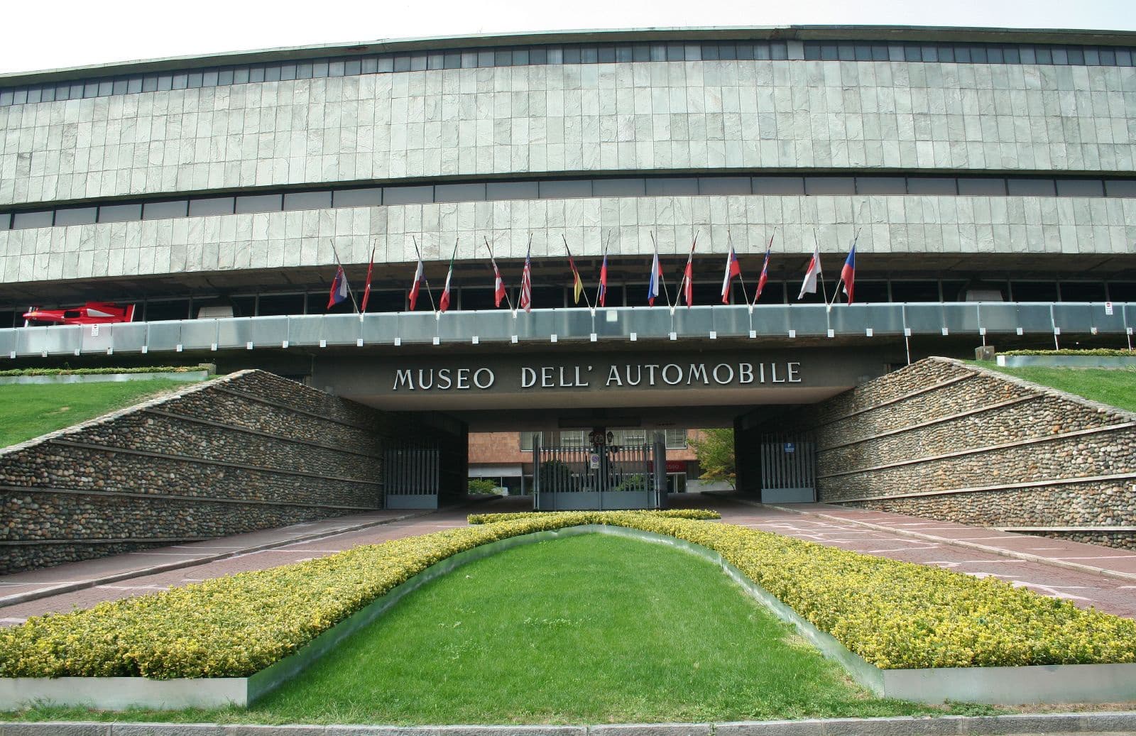 Museo Nazionale dell'Automobile - Cover