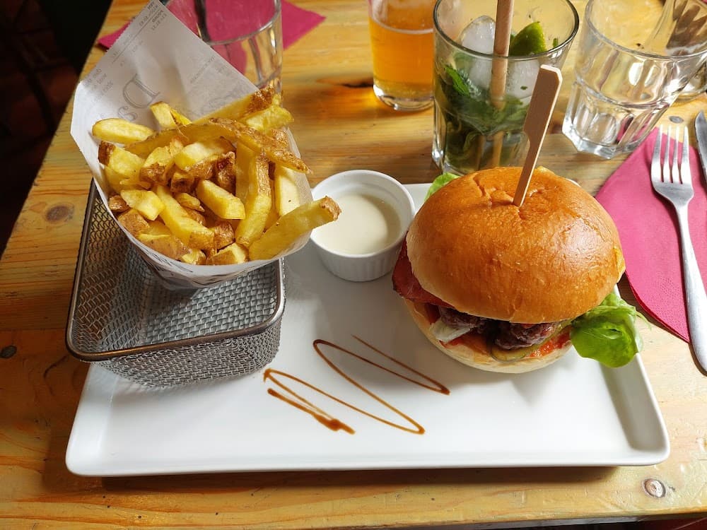 O'melt - Cocktails - Steak house - burger - Cover