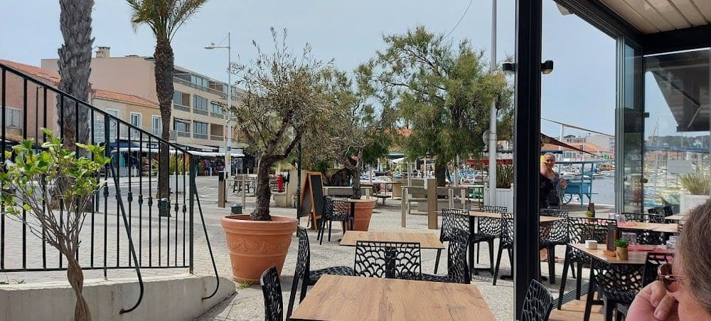 La Crêperie des Îles - Cover