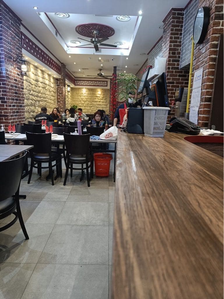 Le Mandarin Provence - Cover