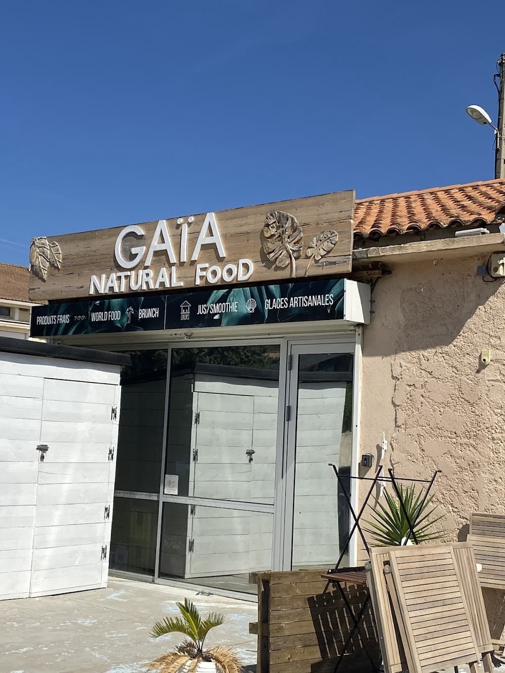 Gaia Hyères - Cover