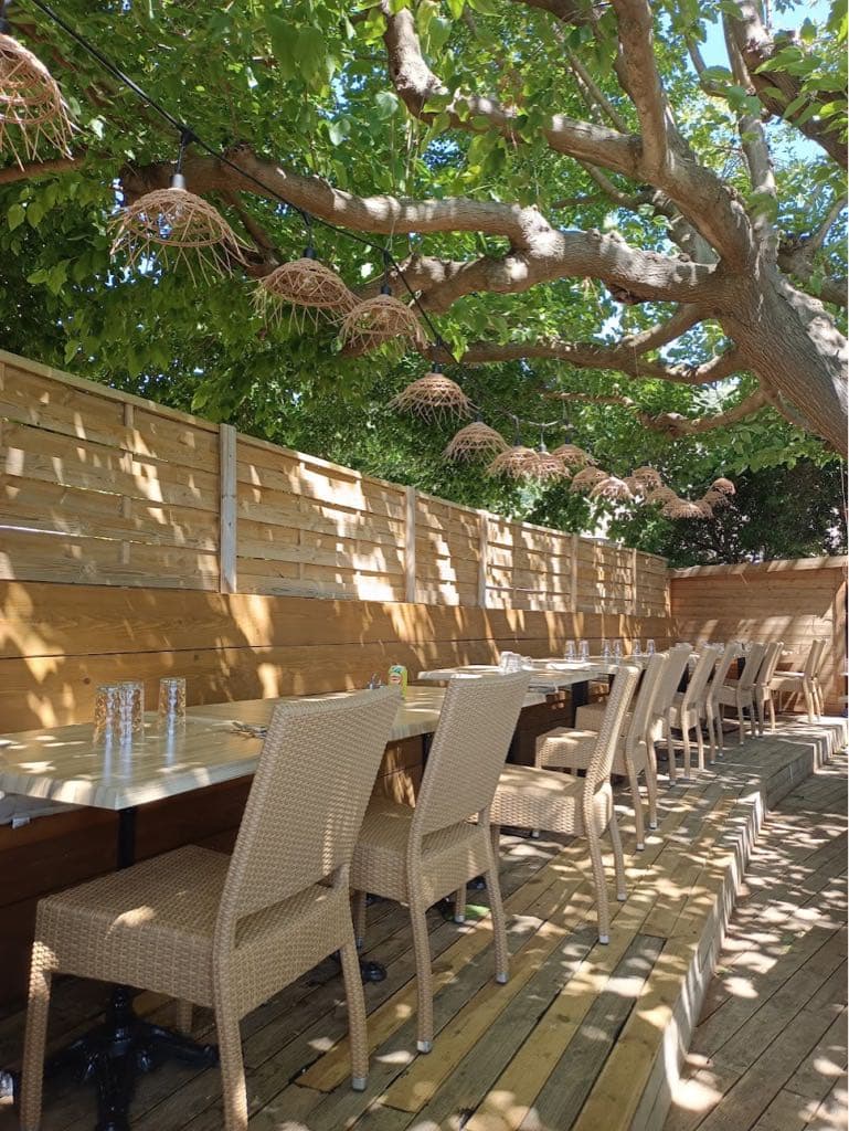 Chez Charlot - Cover