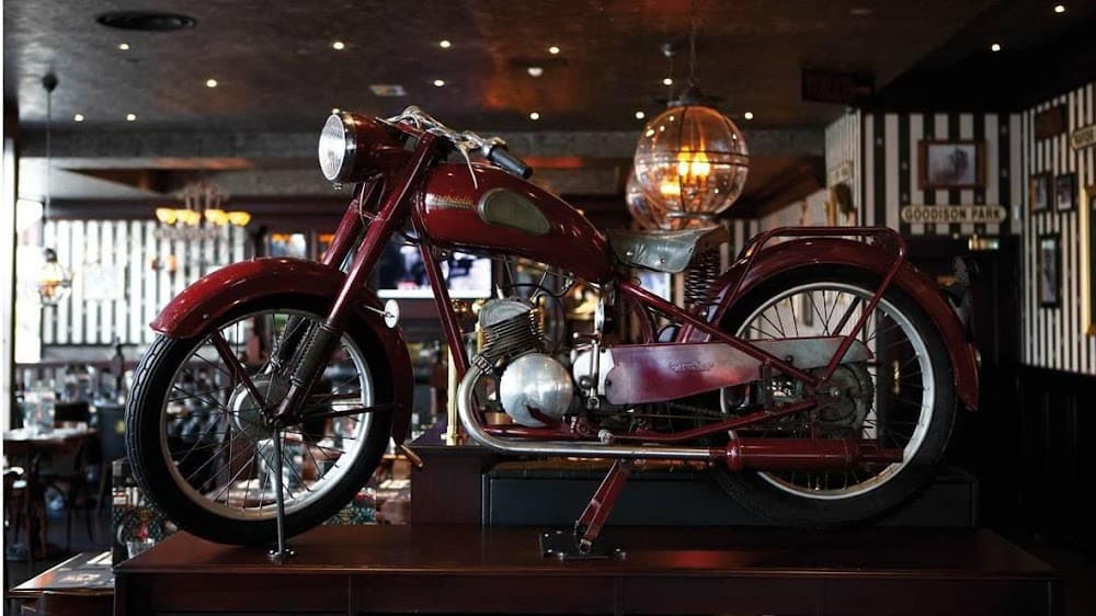 Au Bureau Cabriès - Cover