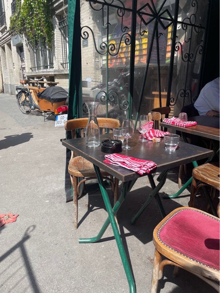 Chez Casimir - Cover