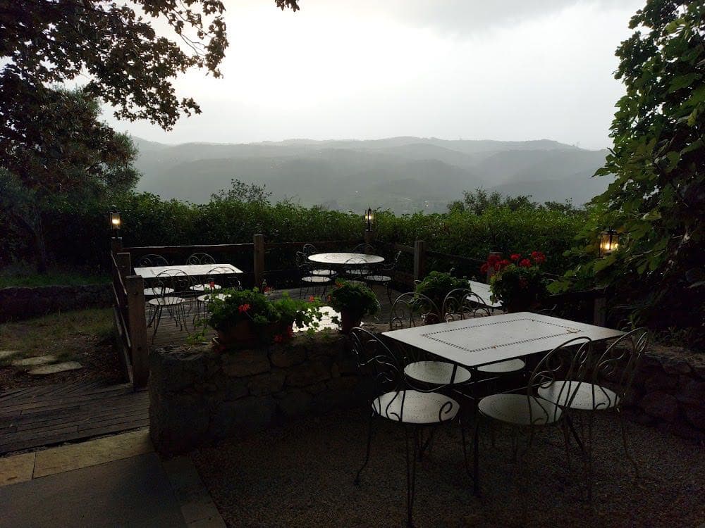 Auberge de Crussol - Cover