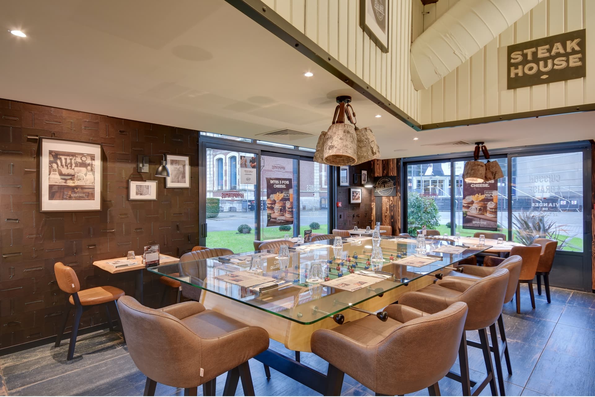 Hippopotamus - Cover